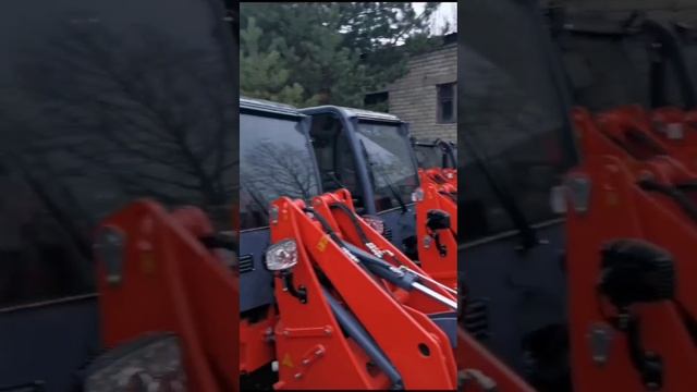 Погрузчики POLAR BADGER смотреть онлайн