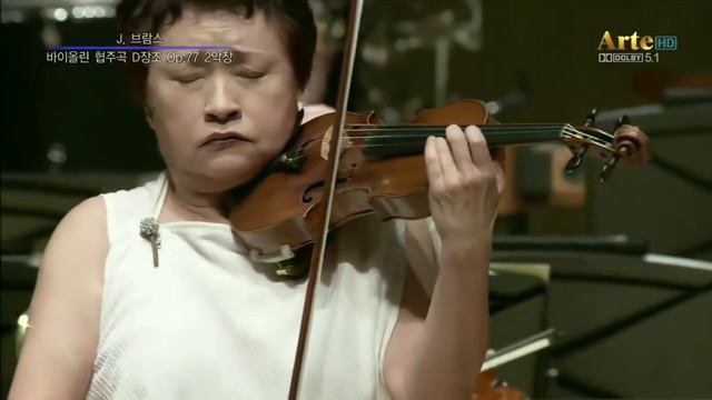 Kyung wha chung plays Brahms violin concerto (Tong-yeong International Music Festival 2018) смотреть онлайн