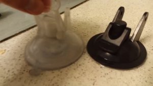 Как отремонтировать присоску если перестала липнуть #2 лайфхак