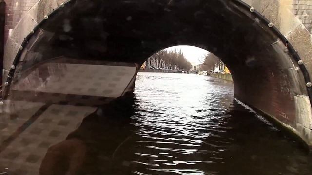Journey Through The Canals Of Amsterdam. По каналам Амстердама с гидом