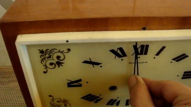 Часы настольные,каминные Янтарь с боем смотреть онлайн