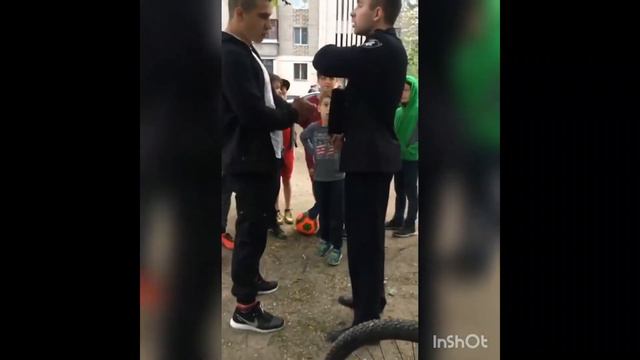 ВОСЕМЬ ПАТРУЛЬНЫХ АВТО НА 1 ПЬЯНОГО (28.04.2019 ) #Сумы смотреть онлайн