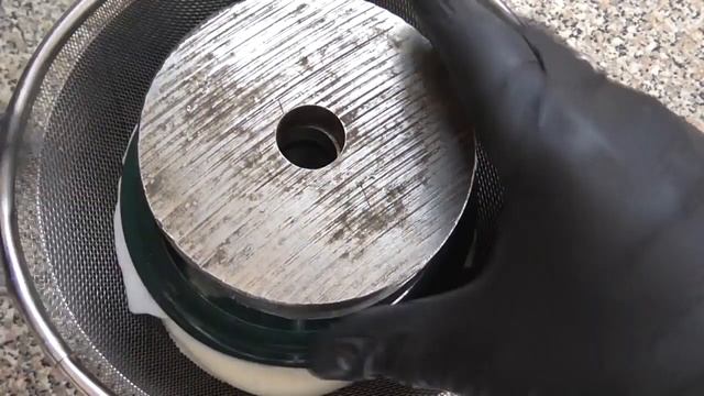 Бюджетный домашний сыр из кефира и сметаны - вкуснее не найдёте смотреть онлайн