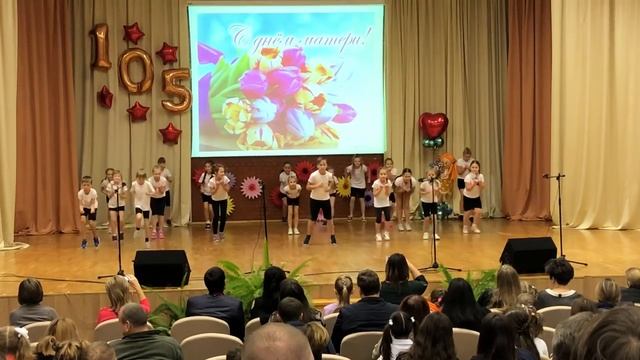 Коллектив Импульс. Шуточный танец «Разминка» смотреть онлайн