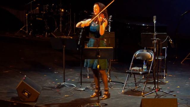 Julia Wolfe: With a blue dress on (excerpt), US premiere @ the Bang on a Can Marathon смотреть онлайн