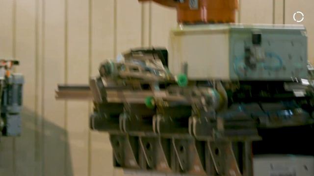 Arctic Palletizing robots for automation in frozen environments смотреть онлайн