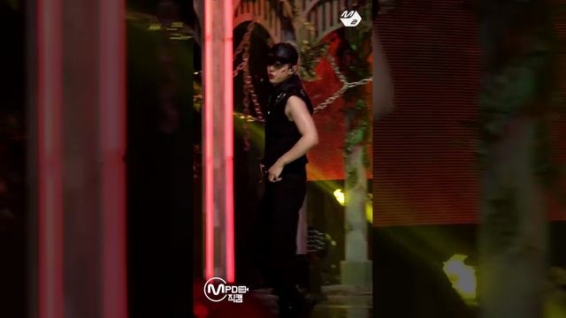 [MPD직캠] AB6IX 김동현 직캠 4K 'SAVIOR' (AB6IX KIM DONG HYUN FanCam) | @MCOUNTDOWN_2022.5.26 смотреть онлайн
