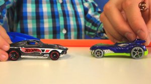 Открываем игрушки. Машинки и трасса Хот Вилс. МанкиИгрушки