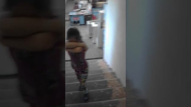 Девочка боится камеры смотреть онлайн