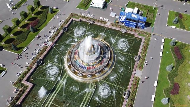 Moscow Russia Aerial Drone VDNH Fountain / Москва Россия Аэросъемка ВДНХ фонтан Каменный цветок