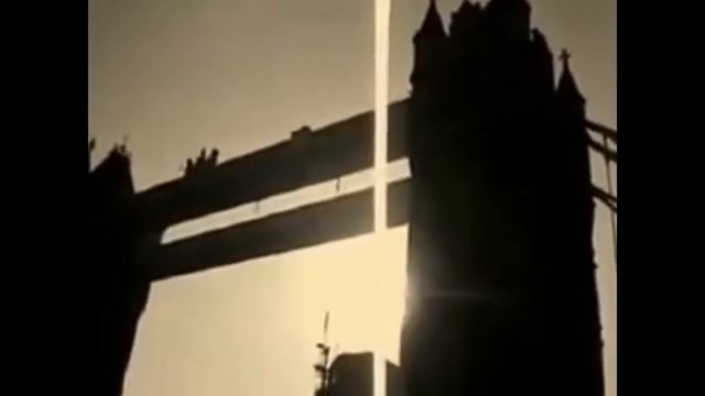 Dans les rues de Londres - Mylène Farmer - Dominique De Vangelis - Dream's смотреть онлайн