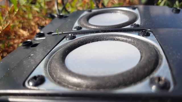 Genius SP-U130 Bass Test смотреть онлайн