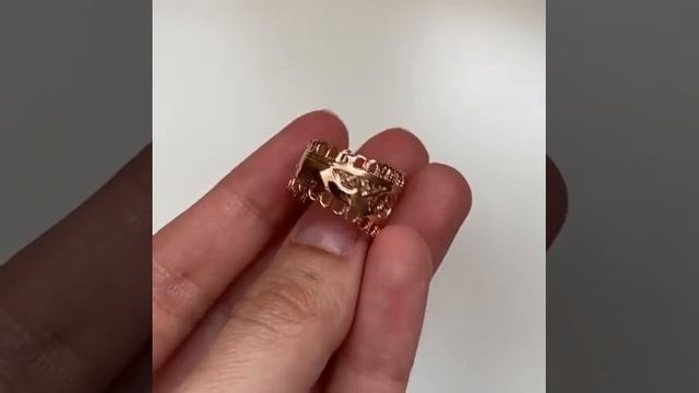 Советское золотое кольцо583 пробы⭐️СССРМосковский ювелирный завод1978 г.Вес3,92 гр.Раз16,5 18000 ру смотреть онлайн