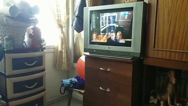 22 мая 2021. Доклеили обои на кухне,унесли стол туда. Ремонт подходит к концу. смотреть онлайн