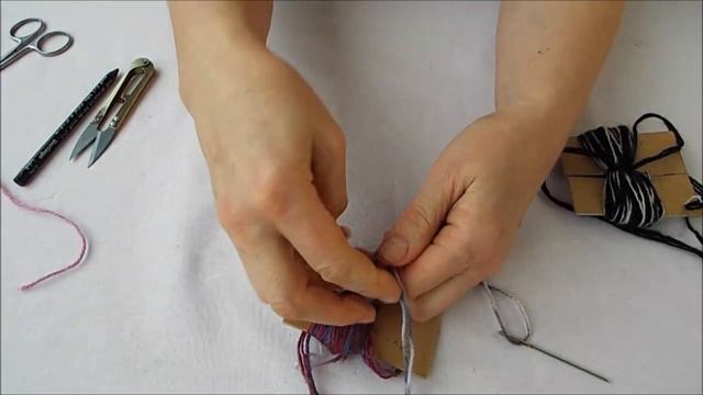 DIY. Как сделать красивый ровный помпон из ниток. beautiful smooth thread pompom смотреть онлайн