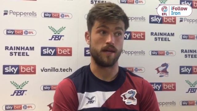 📹 iFollow: Pre-match Shrewsbury Town views from defender Cameron Burgess смотреть онлайн