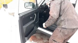 Как выглядит аудиоподготовка в Ниве и установка магнитолы с динамиками