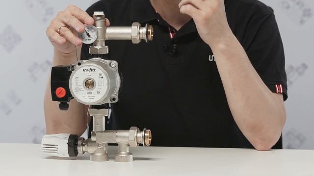 Смесительная группа для тёплого пола Solomix Mini смотреть онлайн