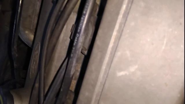 Ford mondeo 2 1996, 1.6. Стук возле дроссельной заслонки. В чём причина? смотреть онлайн