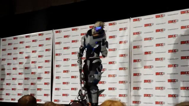 FanExpo 2013 Masquerade: Garrus Vakarian from Mass Effect смотреть онлайн