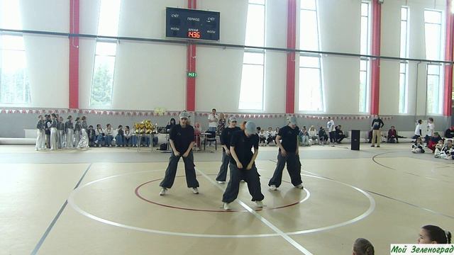 Purple Crew (Зеленоград). Номинация Street, категория Adults, уровень Beginner - 1 место