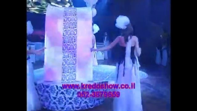 Вход в зал в огромном Сердце - כניסה בתוך הלב ענק смотреть онлайн