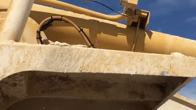 Unique Solutions for Industry Installation of Loup Electronics Weighlog Vue on a CAT 988G Loader in смотреть онлайн