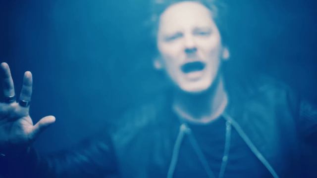 Jonne Aaron - Tiikerin Raidat (Virallinen Musiikkivideo)