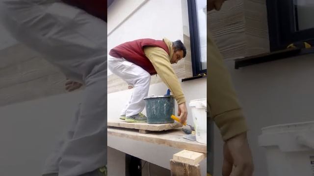 Приклейка фасадного декору під дошку, виробництва MAJSTERPOL.