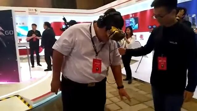 VR Snapdragon 835 смотреть онлайн