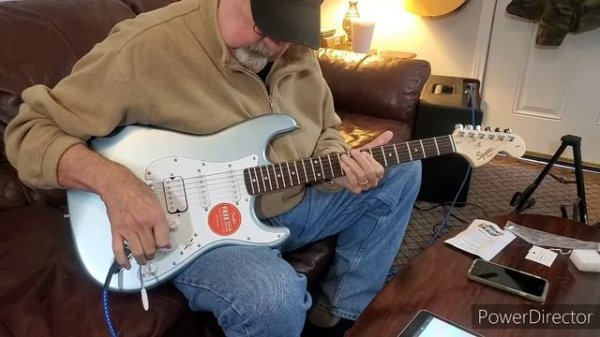 Squier by Fender Affinity Series Stratocaster HSS Electric Guitar Review