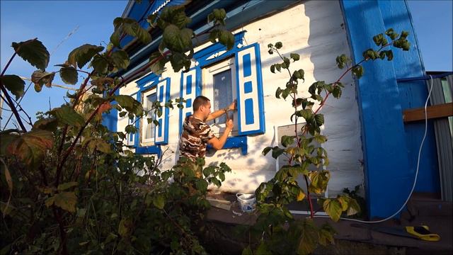 Дом в деревне на краю ПРУДА 203 часть / НАЛИЧНИКИ на окна / еда на мангале. влоги из деревни смотреть онлайн