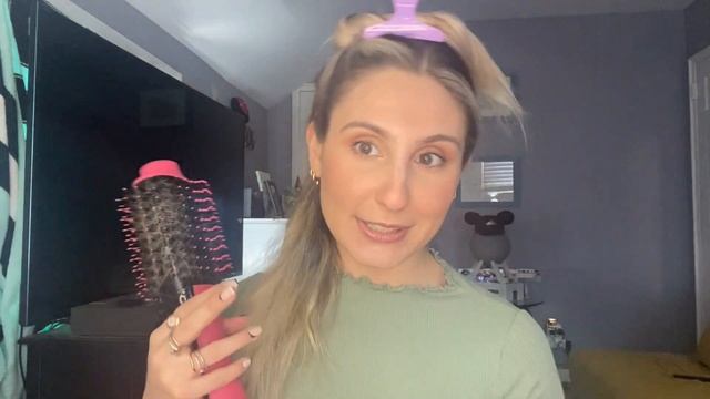 Revlon One-Step Hair Dryer Tutorial For Beachy Waves