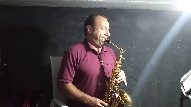 Hino 337 CCB sax alto no soprano смотреть онлайн