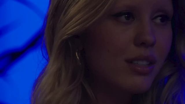 ? INFINITY POOL - CRITIQUE (sans spoiler) смотреть онлайн