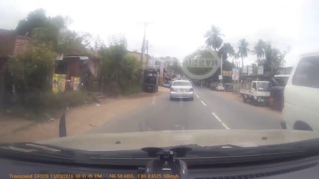 Nissan Sunny N16 2002 over bumps смотреть онлайн