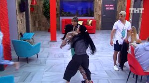 Дом-2: Клава Безверхова выбросила кольцо своего бывшего парня