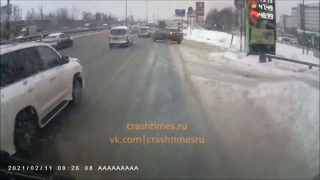 Зачем выехала перед фурой? смотреть онлайн