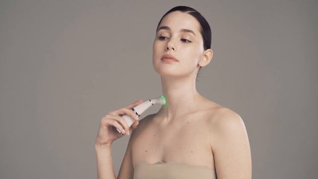 Аппарат для омоложение и подтяжка кожи шеи Marutaka Vibro Lift смотреть онлайн