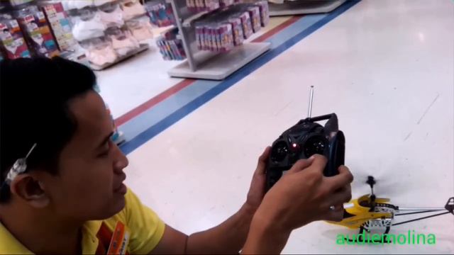 Road Rats rc helicopter @ SM audiemolina@2015 #rchelicopter #toykingdom смотреть онлайн