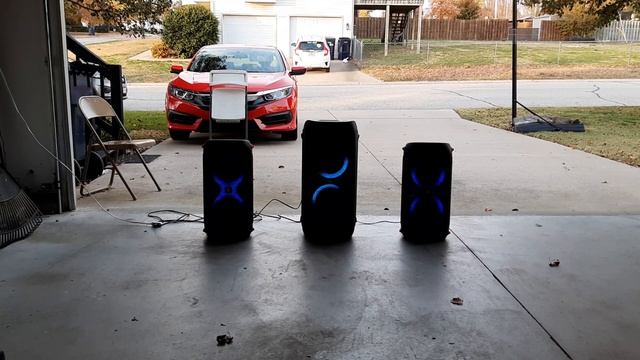 JBL Partybox 310 ? Dual 110 Bluetooth Speakers. Bass Boost Off, Bass Boost 2 All Plugged In? смотреть онлайн