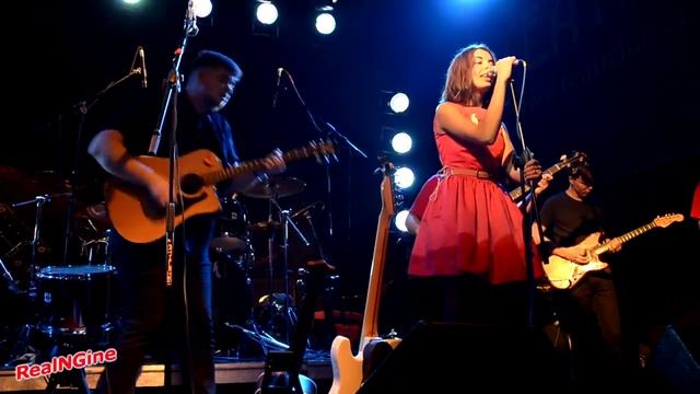 Краснознамённая дивизия имени моей бабушки - Little Joann (Москва, клуб "Театръ" 13.11.2014) смотреть онлайн