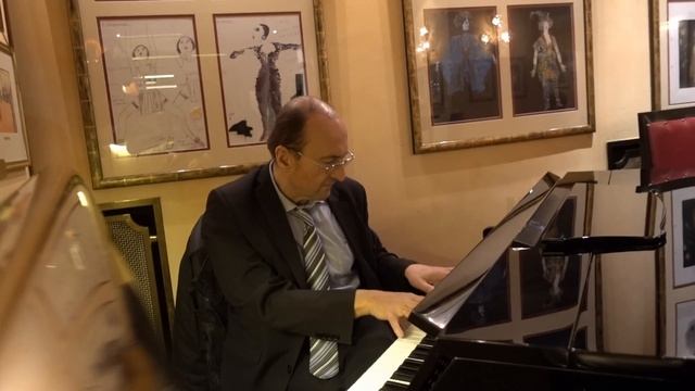 Lounge musik im "Sketch" in Hotel Bristol Salzburg (2) смотреть онлайн