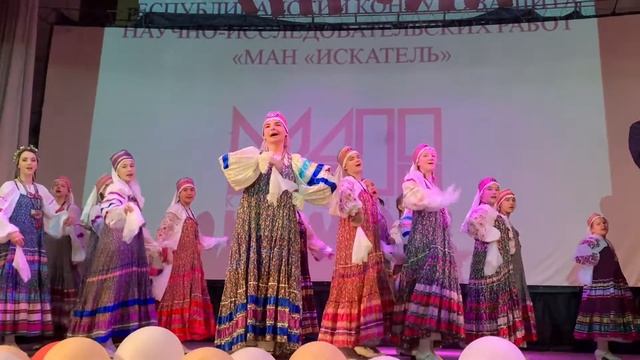 Голосочек закатимый/Фольклорный ансамбль СВЕТЛИЦА смотреть онлайн