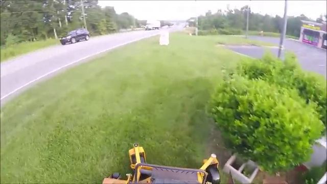 Mowing A Commercial Property - Wright Stander смотреть онлайн