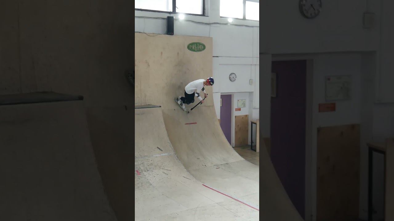 Тест трюкового самоката H4 Сhrome в скейт парке BunnyHop смотреть онлайн