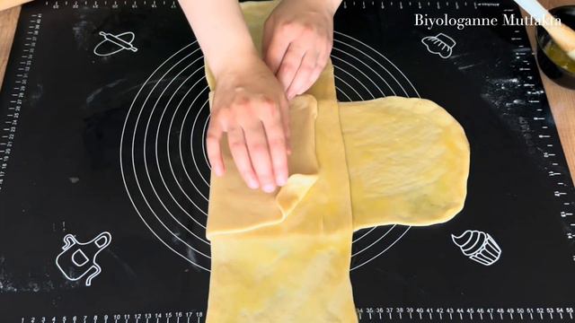 BANA TÜM BÖREK TARİFLERİNİ UNUTTURDU🤭 ŞİMDİYE KADAR YAPTIĞIM EN MÜKEMMEL EL AÇMASI BÖREK BU💯 смотреть онлайн