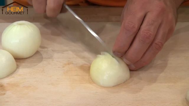 Zwiebeln schneiden wie ein Pro - HeimGourmet смотреть онлайн