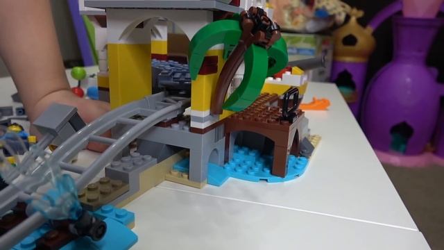 LEGO Creator 3-in-1 Pirate Roller Coaster | Speed Build And Lego Review
