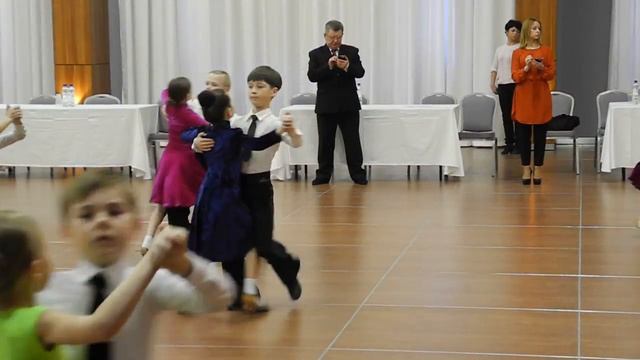 Федя и Вера - бальные танцы, европейская программа, дети 1, Е класс смотреть онлайн